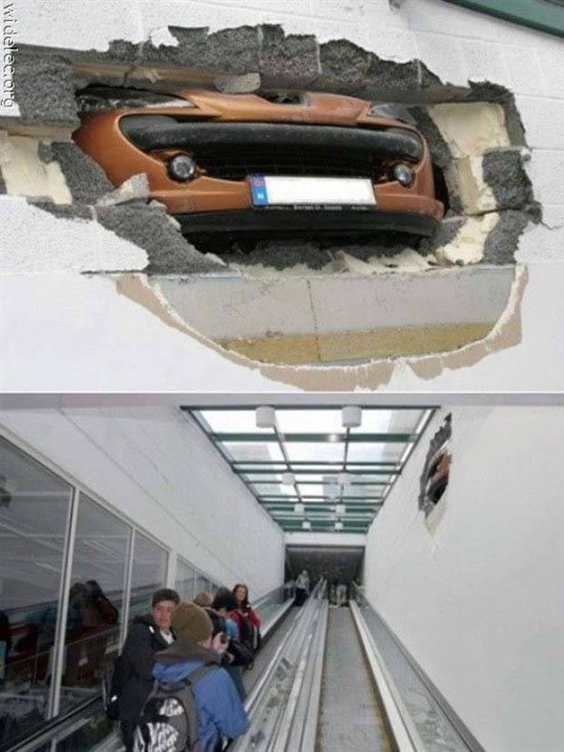 Insane Driving Fails #9 (44 photos)