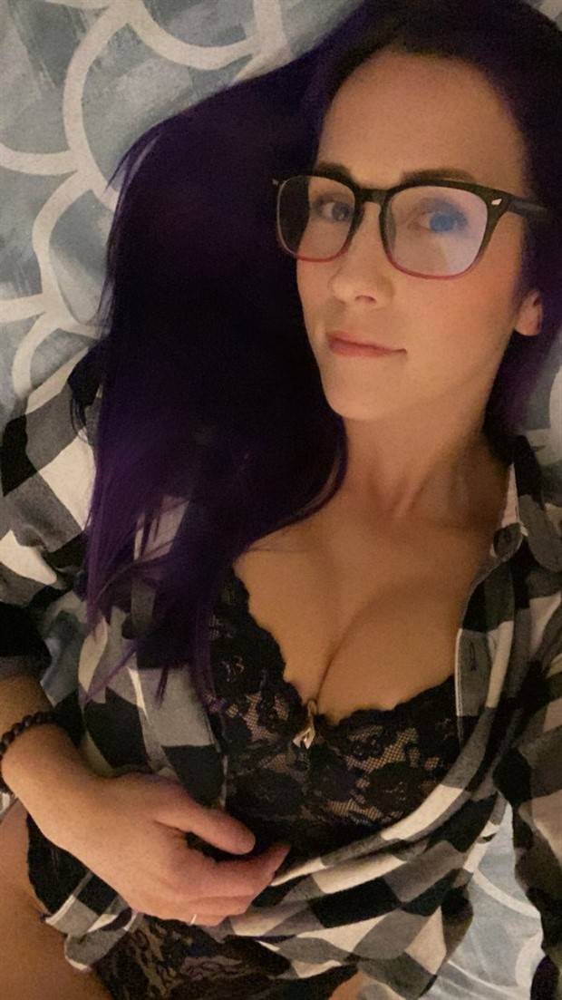 busty babes 26 Hot Busty Girls #49 (42 photos)