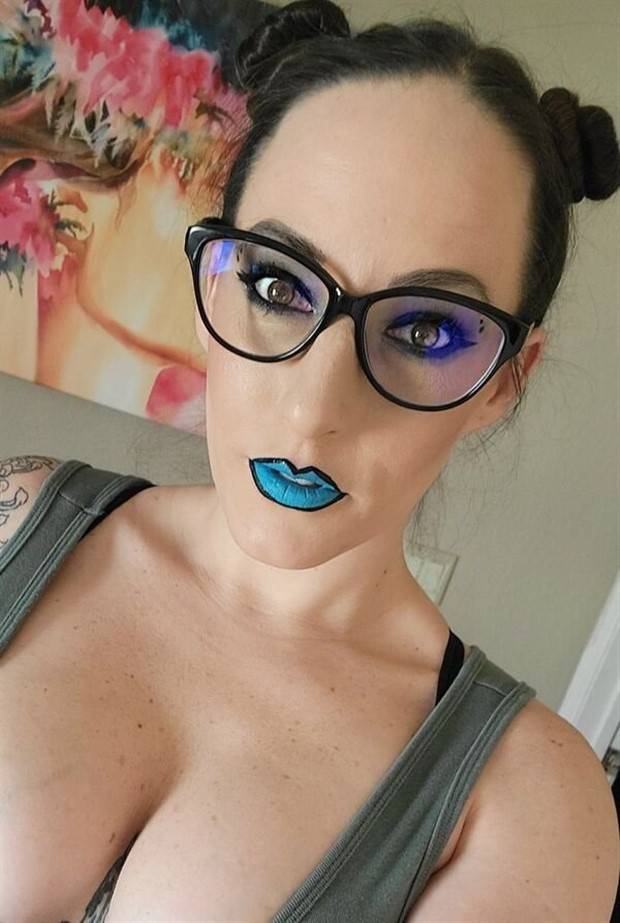 busty babes 7 Hot Busty Girls #49 (42 photos)