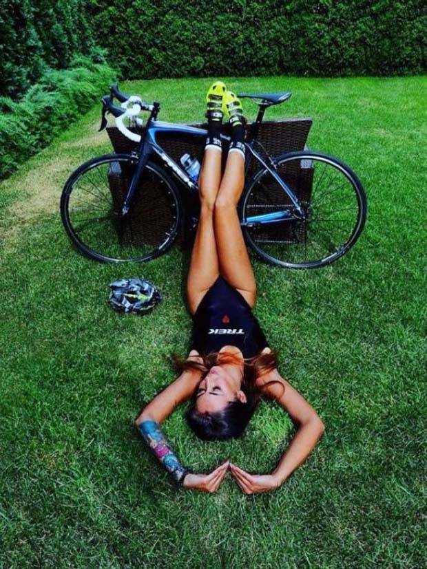 sexy girls on bicycles 17