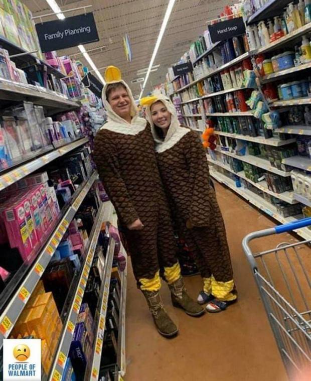 walmart shoppers 29 Welcome To Walmart #26 (37 photos)