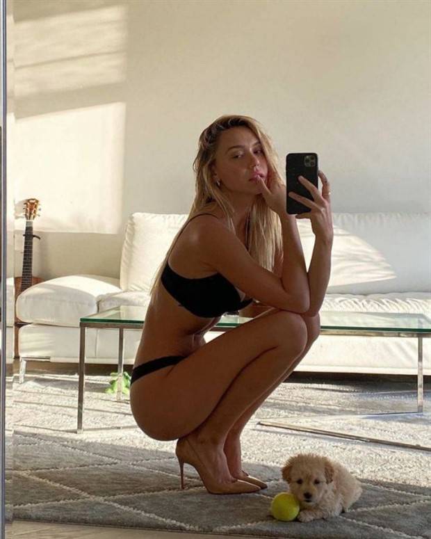 Hot Girls With Beautiful Legs #41 (43 photos)