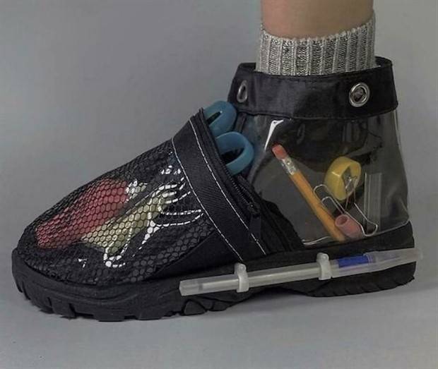 1676025525 uncsntk736 Strange Shoes (53 photos)