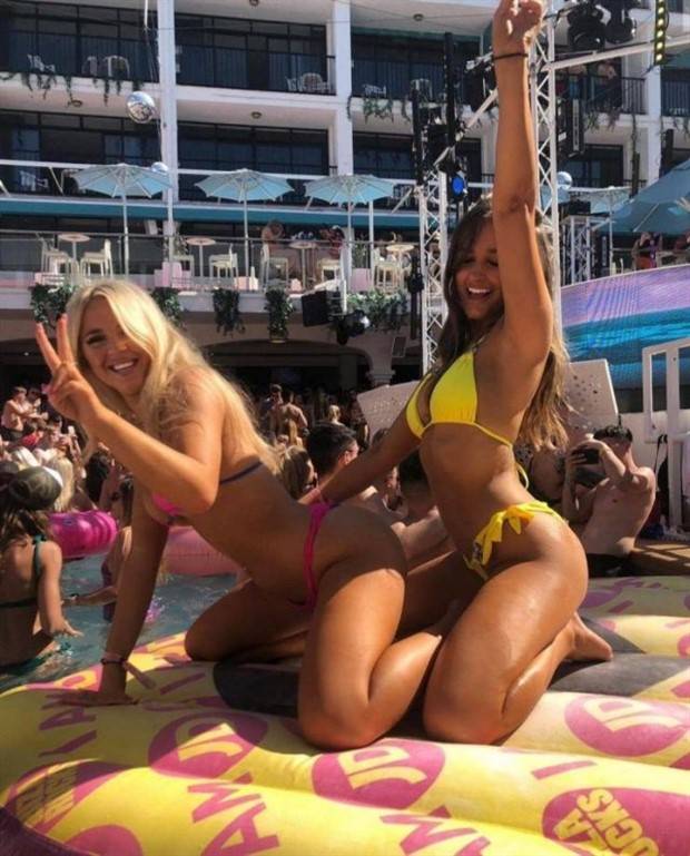 A Little Fun For Adults #287 (44 photos)