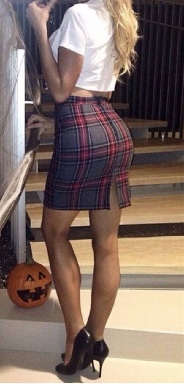 Hot Girls In High Heels #1 (35 photos)