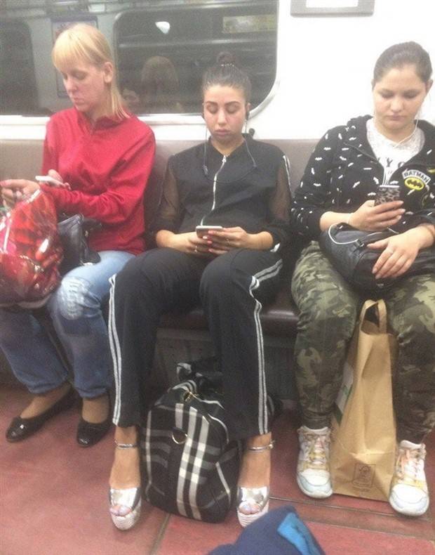 Weird Russian Subway Fashion #183 (47 photos)