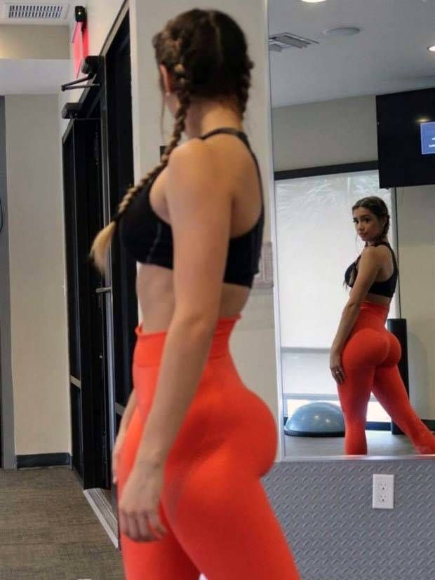 yoga pants girls 10 Hot Girls In Yoga Pants #43 (44 photos)