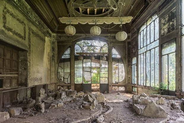The Beauty Of Abandoned Places #13 (42 photos)