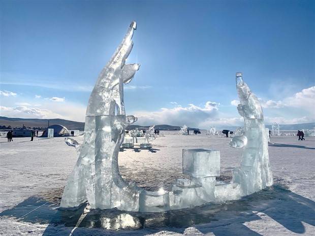These Incredible Ice Sculptures Are Pure Works of Art (24 photos)