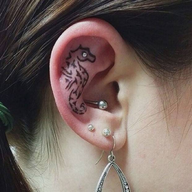 ear tattoos 14 25 Cool Ear Tattoo Ideas (25 photos)