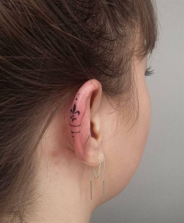 25 Cool Ear Tattoo Ideas (25 photos)