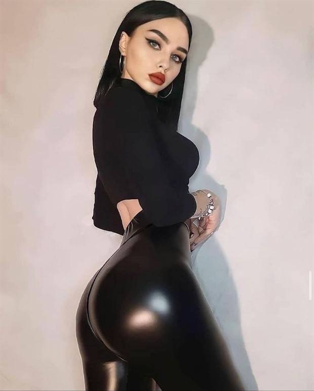 latex leather girls 31 Hot Girls In Latex & Leather #41 (39 photos)