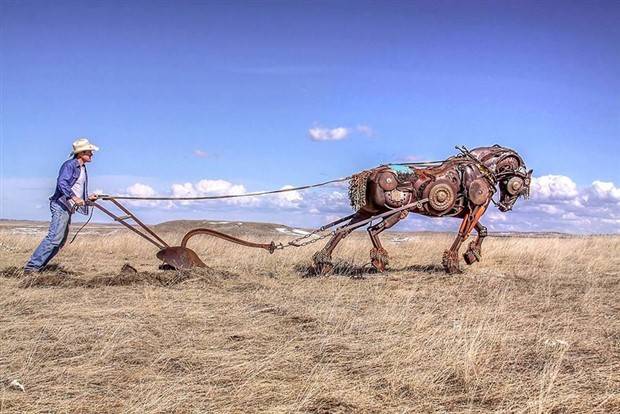 Captivating Metal Sculptures (43 photos)
