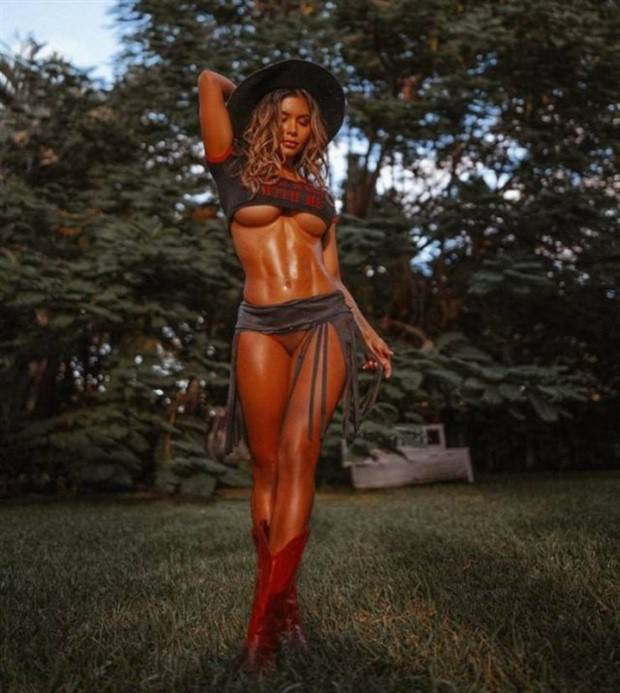 Hot Fit Girls #28 (34 photos)