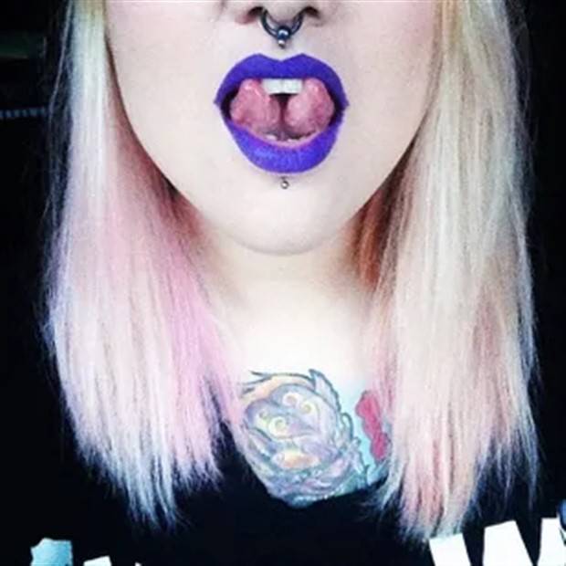 Girls With Split Tongues (27 photos)