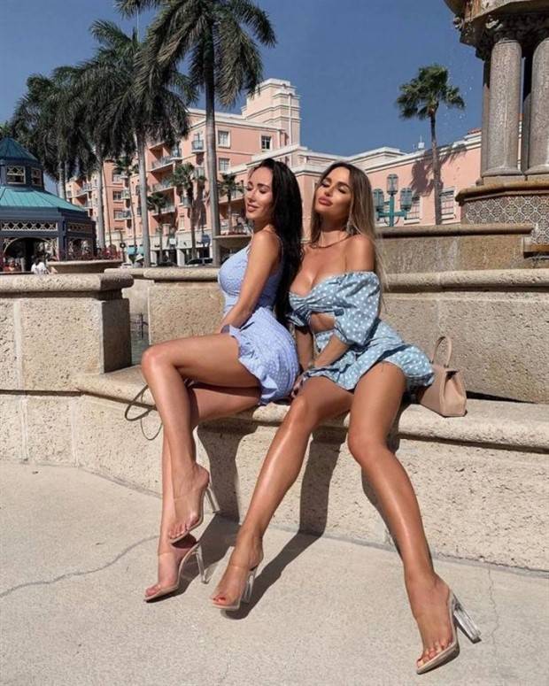 long sexy legs 10 Hot Girls With Beautiful Legs #45 (40 photos)