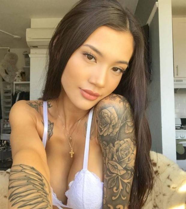 Hot Tattooed Girls #11 (44 photos)