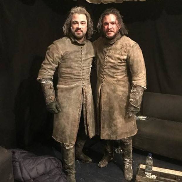 Famous Actors and Stunt Doubles in Film (44 photos)