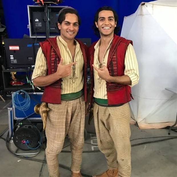 Famous Actors and Stunt Doubles in Film (44 photos)