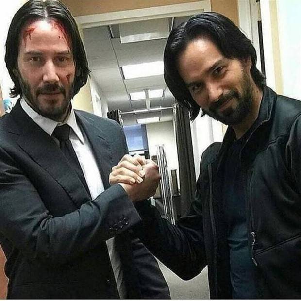 Famous Actors and Stunt Doubles in Film (44 photos)