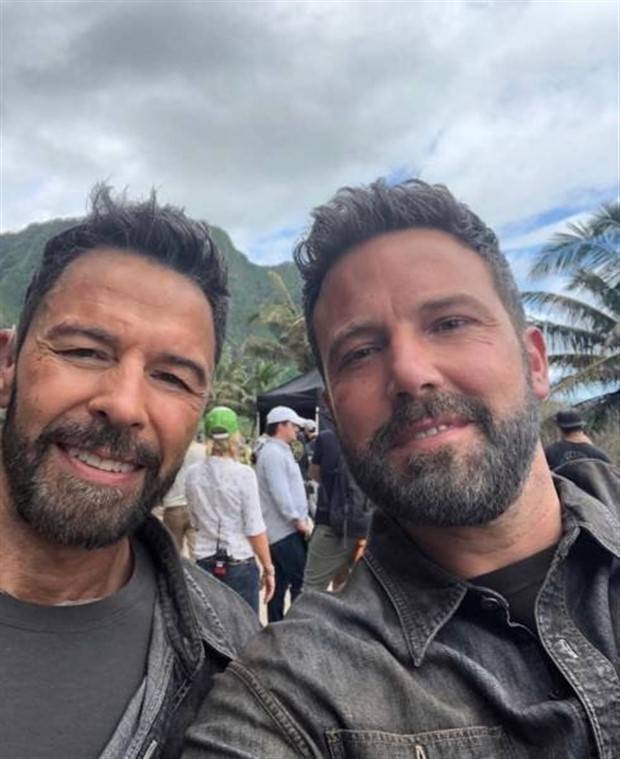 Famous Actors and Stunt Doubles in Film (44 photos)