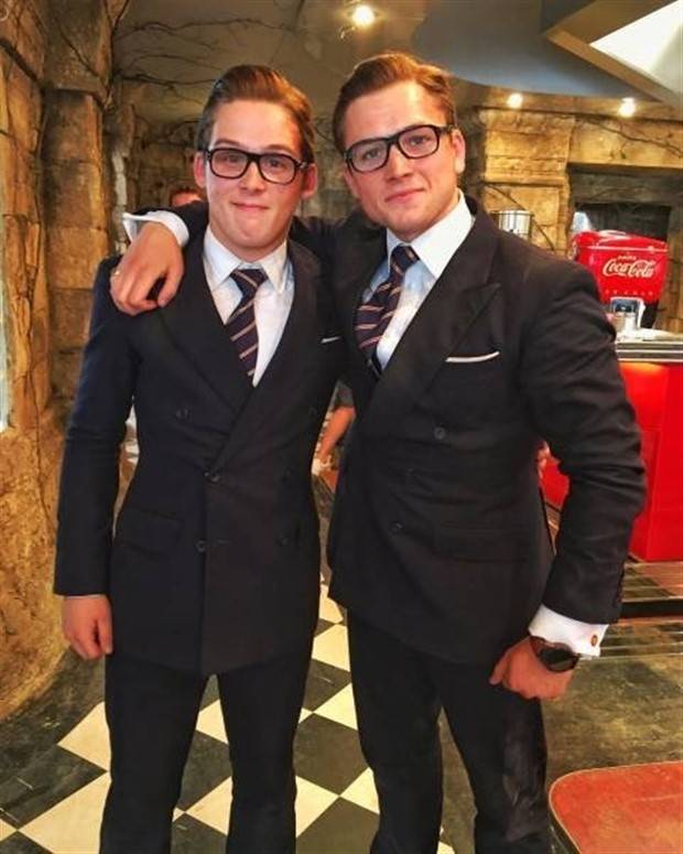 Famous Actors and Stunt Doubles in Film (44 photos)