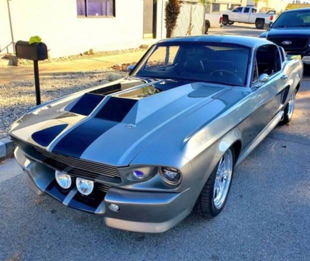 Powerful Muscle Cars (31 photos)