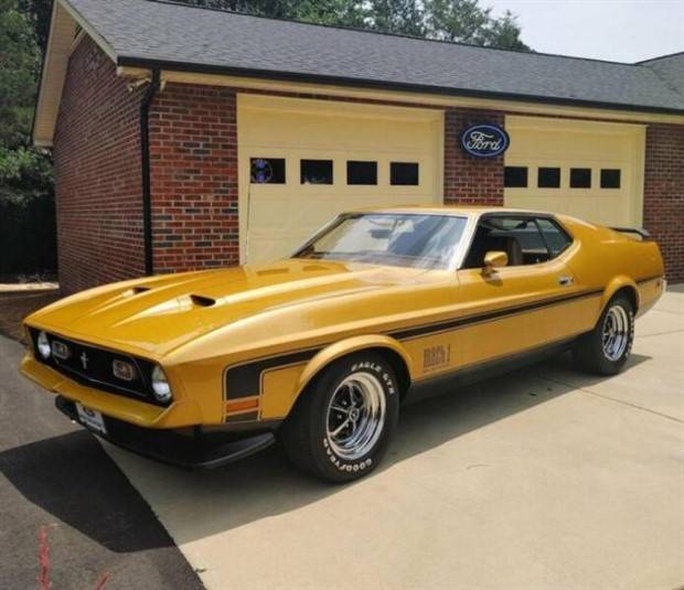 Powerful Muscle Cars (31 photos)