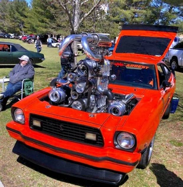 Powerful Muscle Cars (31 photos)