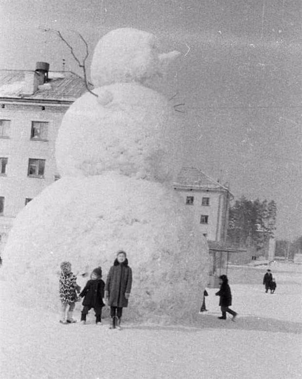 A Selection of Random Black and White Photos from the Past #6 (42 photos)