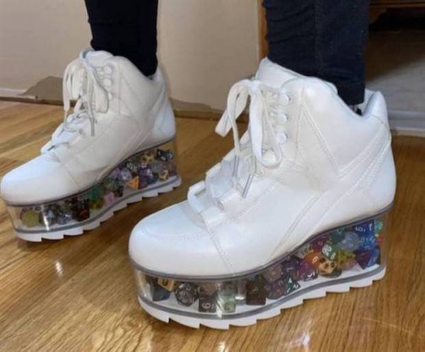 Utterly Strange Fashion #10 (38 photos)