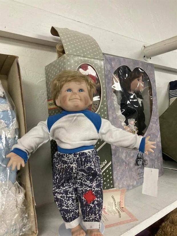 Strange Things Found in Thrift Stores #14 (36 photos)