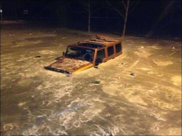 Insane Driving Fails #16 (36 photos)