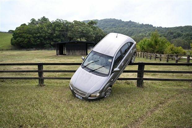 Insane Driving Fails #16 (36 photos)