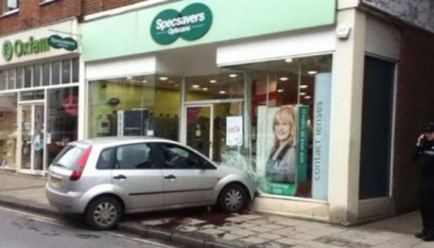 Insane Driving Fails #16 (36 photos)
