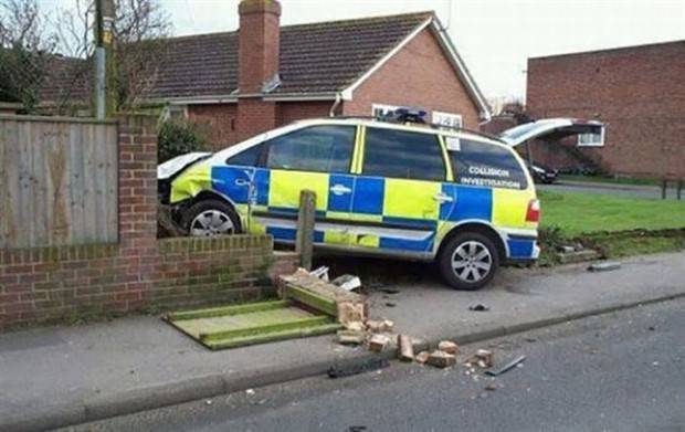 Insane Driving Fails #16 (36 photos)