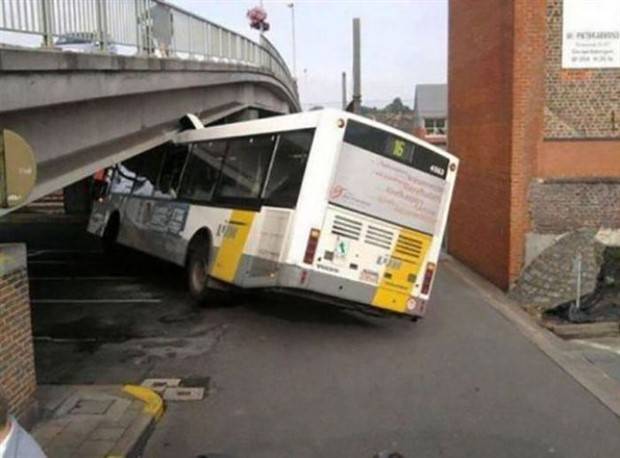 Insane Driving Fails #16 (36 photos)