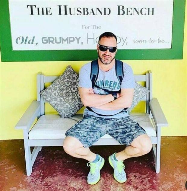 Men Waiting while their Wives Shop Endlessly (27 photos)