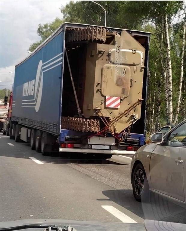 Crazy Drivers who Overload their Vehicles (21 photos)