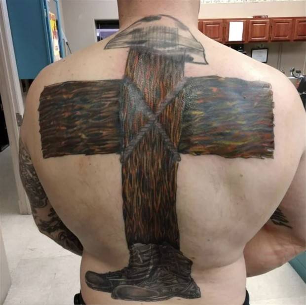 Crappy Tattoos That Shouldn’t Have Been Done #16 (33 photos)