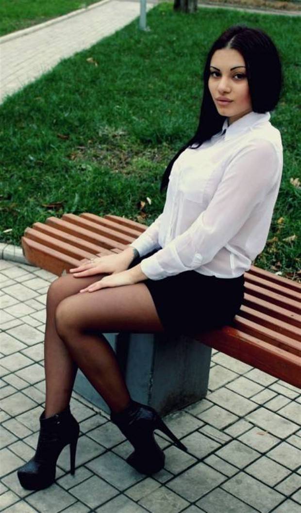 Hot Girls in High Heels #5 (35 photos)