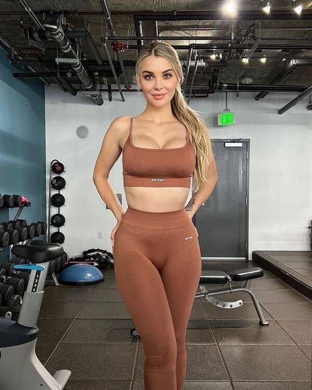 sexy yoga pants 9 Hot Girls in Yoga Pants #47 (42 photos)