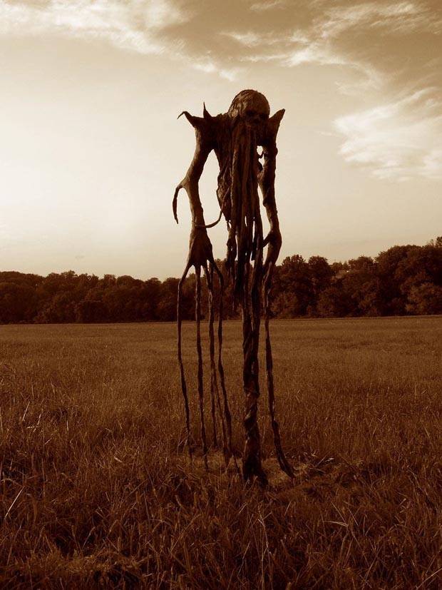 Just A Bunch Of Random Creepy Photos 10 KLYKER COM