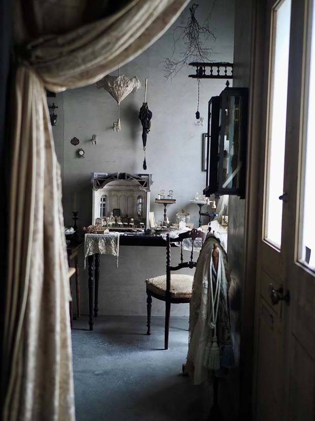 kiyomi miniature furniture 9 Kiyomi Crafts Realistic Miniature Antique Furniture (25 photos)