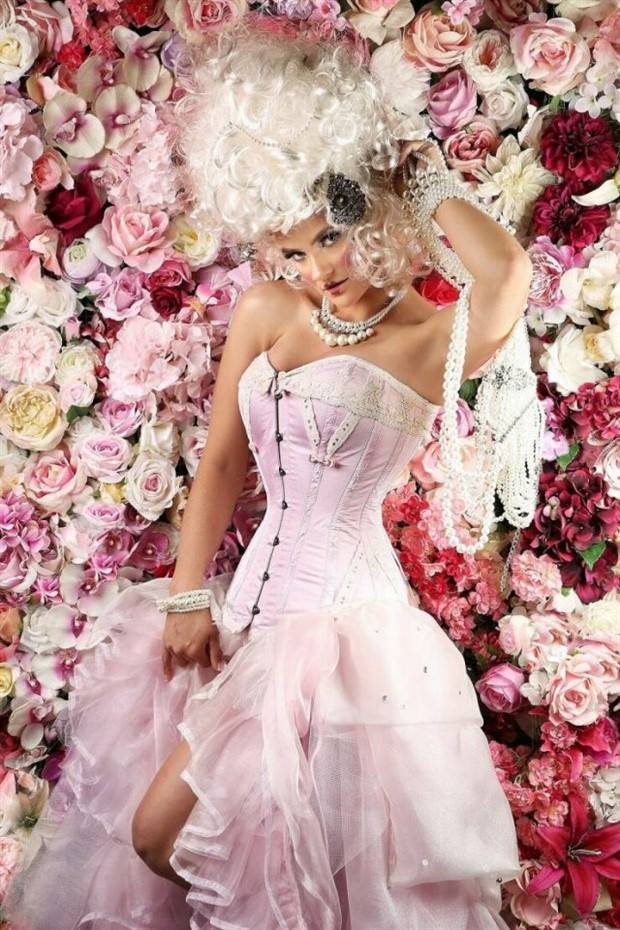 Hot Girls in Corsets #25 (43 photos)