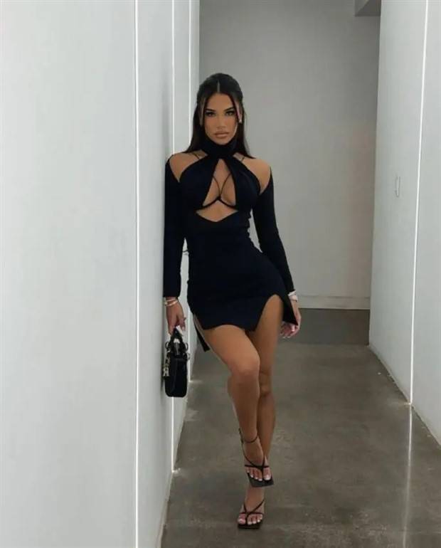 skin tight dresses 12 Hot Girls in Tight Dresses #47 (37 photos)