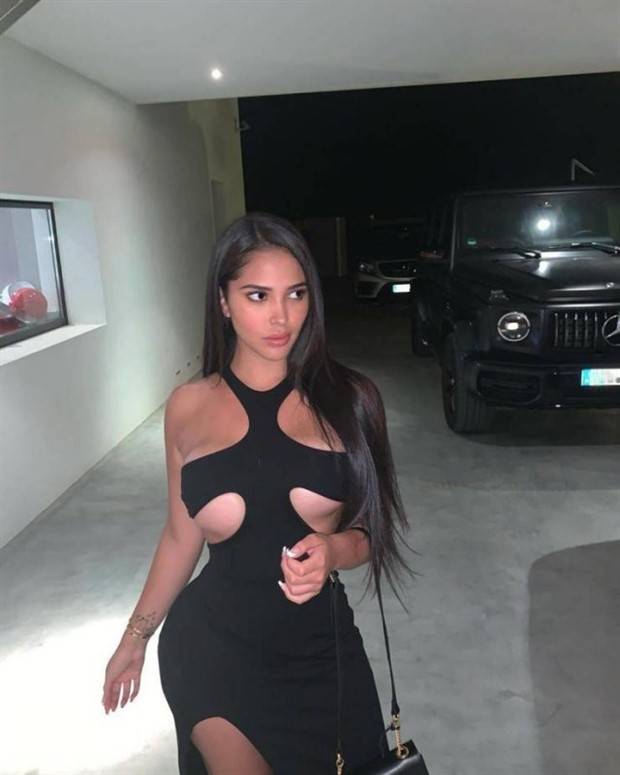 skin tight dresses 17 Hot Girls in Tight Dresses #47 (37 photos)