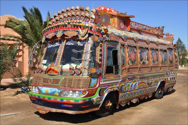 The Exotic Indian Trucks (57 photos)