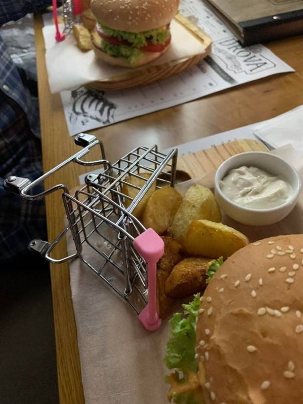 unusual food serving 2 Very Strange Food Serving #16 (37 photos)