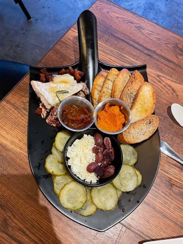 unusual food serving 27 Very Strange Food Serving #16 (37 photos)